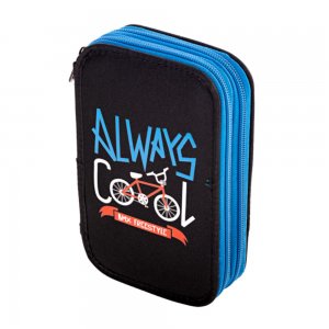 Penar Echipat Daco cu 2 Fermoare, Model Always Cool, Dimensiuni 19.5x13x5 cm, Material Poliester, Culoare Negru Penar Echipat Daco cu 2 Fermoare, Model Always Cool, Dimensiuni 19.5x13x5 cm, Material Poliester, Culoare Negru