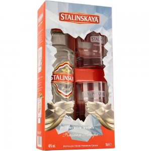 Set Vodka cu 2 Pahare Stalinskaya, 0.7L, Bauturi Alcoolice, Set Vodca cu Pahare Stalinskaya 0.7L, Vodka Stalinskaya 0.7L, Stalinskaya Vodka, Pachet Cadou Vodka cu Pahare Stalinskaya, Set Vodka cu Pahare Stalinskaya pentru Cadou