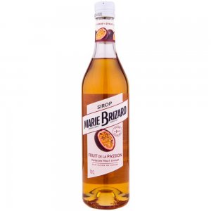 Sirop cu Aroma de Fructul Pasiunii Marie Brizard, 0.7 l, Sirop pentru Cocktail, Sirop din Fructe, Sirop Dulce din Fructe, Sirop pentru Suc din Fructul Pasiunii, Sirop Concentrat