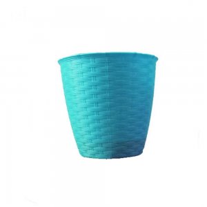 Ghiveci Sterk, Model Ratan, Plastic, 22x21 cm, Separator Inclus, Albastru Deschis, Ghiveci Model Ratan, Ghiveci Ratan Albastru Deschis, Ghiveci Ratan Colorat, Ghiveci cu Separator de Apa, Ghiveci de Plastic, Ghiveci pentru Flori, Ghiveci Rotund