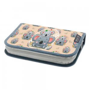 Penar Echipat 26 Piese Cu 1 Clapa, Include Articole De Coloriaj, Articole Pentru Scris Si Sters, Fermoar Ascuns, Interior Textil, Dimensiune 13.5 X 19.5 X 3.5 Cm, Motiv Koala Fun Penar Echipat 26 Piese Cu 1 Clapa, Include Articole De Coloriaj, Articole Pentru Scris Si Sters, Fermoar Ascuns, Interior Textil, Dimensiune 13.5 X 19.5 X 3.5 Cm, Motiv Koala Fun