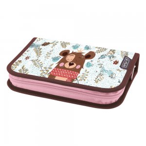 Penar Echipat 34 Piese Cu 2 Clape, Include Articole De Coloriaj, Articole Pentru Scris Si Sters, Fermoar Ascuns, Interior Textil, Dimensiune 13.5 X 19.5 X 3.5 Cm, Motiv Bear Penar Echipat 34 Piese Cu 2 Clape, Include Articole De Coloriaj, Articole Pentru Scris Si Sters, Fermoar Ascuns, Interior Textil, Dimensiune 13.5 X 19.5 X 3.5 Cm, Motiv Bear
