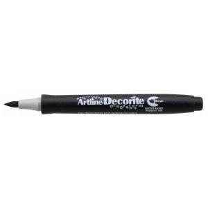 Marker Artline Decorite, Varf Flexibil (tip Pensula) - Negru Marker Artline Decorite, Varf Flexibil (tip Pensula) - Negru